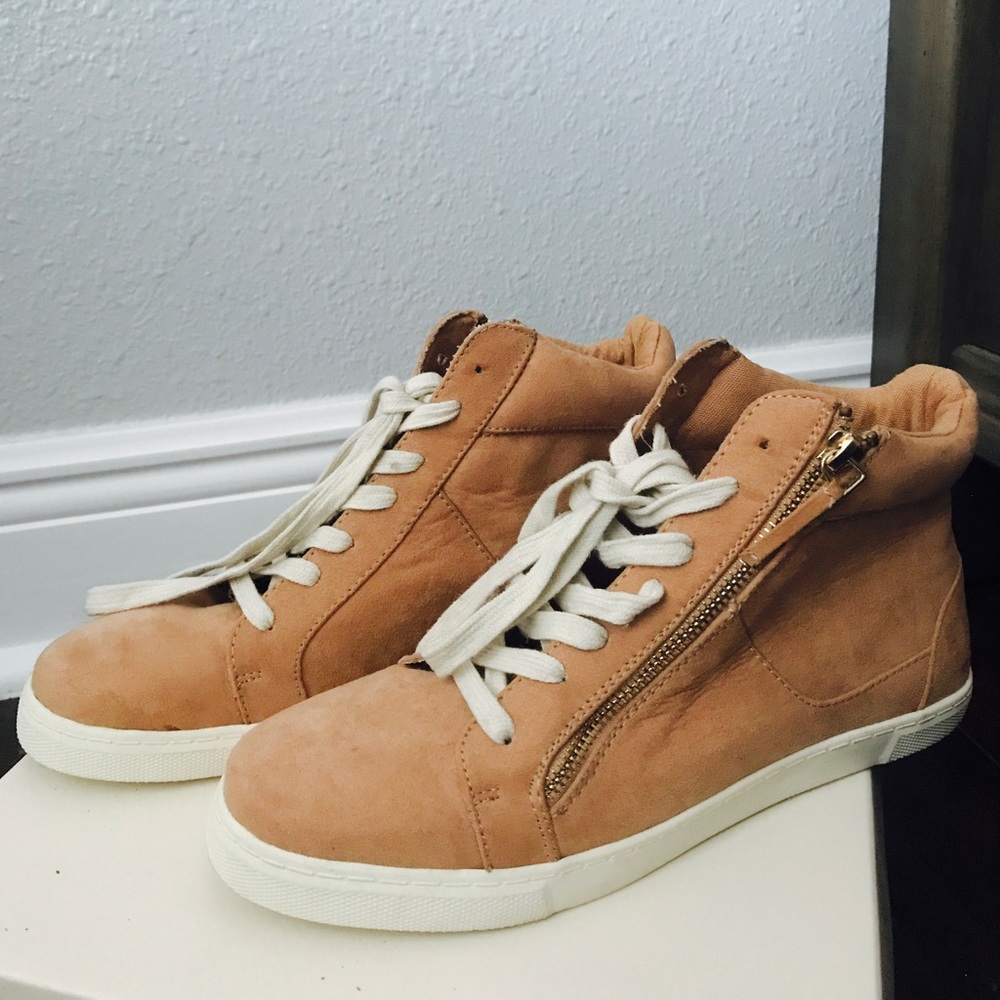 Suede pink sneakers-size 8- Forever 21